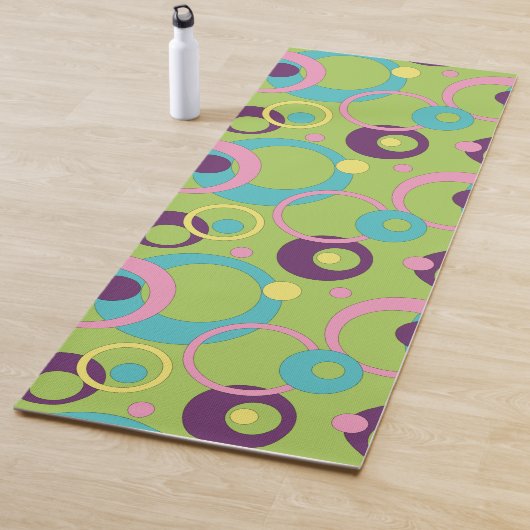 Funky Green Circles Yogamat (In situ)