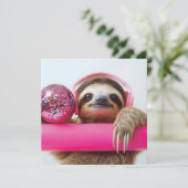 Funky Luiaard met Roze Hoofdtelefoon en Disco Ball Feestdagenkaart (Staand voorkant)