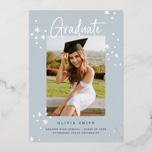 Funky Modern Grey Silver Afstuderen aangekondigd Folie Uitnodiging (Voorkant)