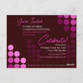 Funky moderne roze verjaardagsfeestje briefkaart (Achterkant)