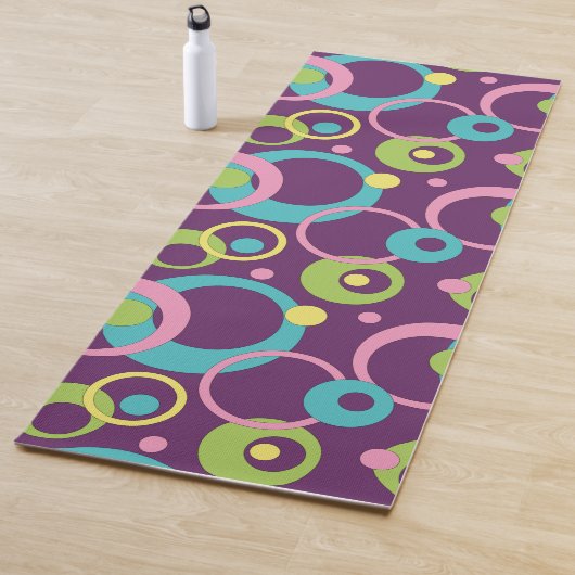 Funky Paarse Circles Yoga Mat (In situ)