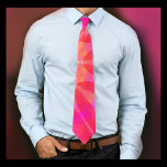 Funky Pattern Citrus Oranje Yellow & Hot Pink Stropdas<br><div class="desc">Funky Pattern in Citrus Oranje Yellow en Hot Pink. Oorspronkelijk met de hand getekend ontwerp van de Luid- en Sassy-winkel. Een uniek stuk draagbare kunst. Maakt een stijlvol geschenk en een geweldige opbergster.</div>