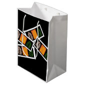 Funky Pinnate Medium Cadeauzakje (Voorkant Gekanteld)