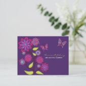 Funky Purple Flowers Wedding Save the Date Aankondigingskaart (Staand voorkant)