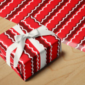 Funky Red en White Scallop Stripe Cadeaupapier