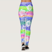 Funky Retro Floral op Chic Cool Stripes Patroon Leggings (Achterkant)