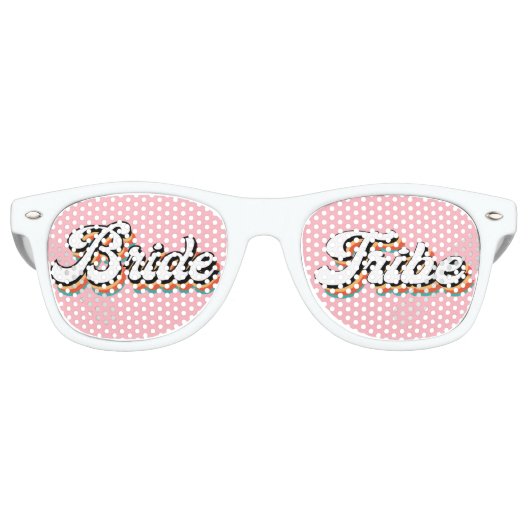 Funky Retro Vintage Bruidsstam roze Bruidsfeestje  Zonnebril (Voorkant)