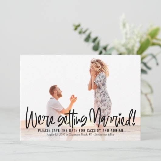 Funky Writable Color Save the Date Kaart (Staand voorkant)