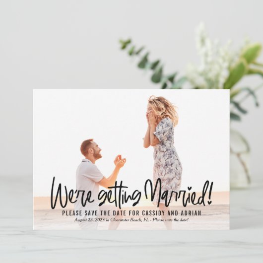 Funky Writable Color Save the Date Kaart (Staand voorkant)