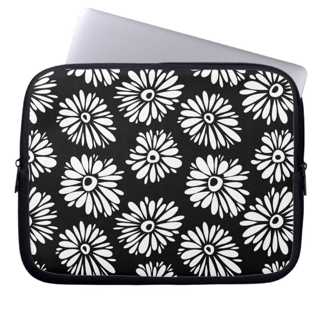 Funky zwarte en witte bloemen laptop sleeve (Voorkant)