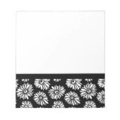 Funky zwarte en witte bloemen notitieblok (Voorkant)