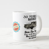 Funny 30th Birthday Retro Car Banger Add Name Date Grote Koffiekop (Voorkant rechts)