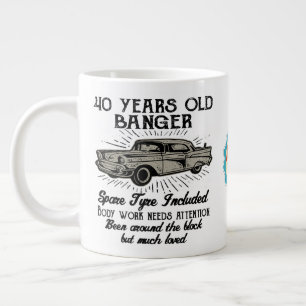Funny 40th Birthday Retro Car Banger Add Name Date Grote Koffiekop