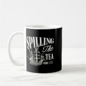 Funny 4th Of July Slling The Tea Since 1773  Koffiemok (Links)