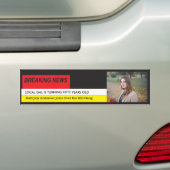 Funny 50th Birthday Breaking News TV Bumpersticker (Op auto)