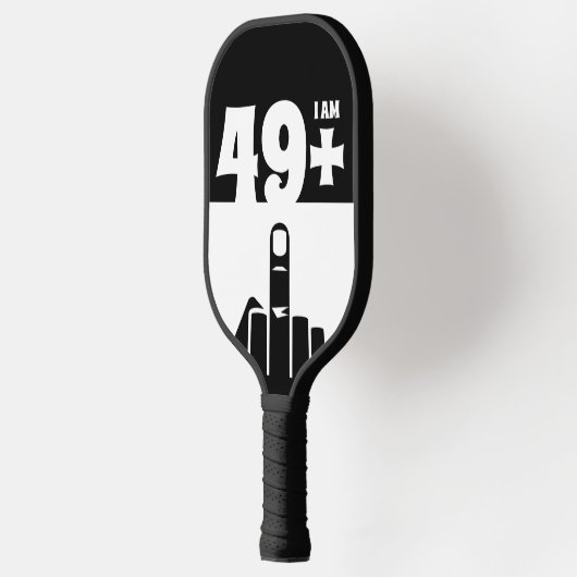 Funny 50th Birthday Gift, 49 plus één controleur Pickleball Paddle (Links)
