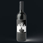 Funny 50th Birthday Gift, 49 plus één Wijn Etiket<br><div class="desc">Een 49 plus één waslabel zou een uniek en humoristisch cadeau zijn voor iemand die 50 jaar oud wordt. Funny 50th Birthday Gift, 49 plus één 50ste verjaardag, verjaardag, 50e, 50 jaar oud, grappig, 50, 50, 50 jaar, vader, grappige 50e verjaardag, humor, 50 jaar oud, blije verjaardag, grappige verjaardag, vintage,...</div>