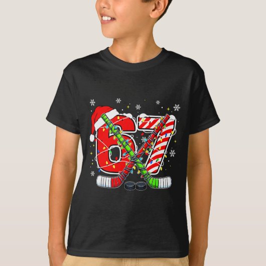 Funny 67 Santa Hat Candy Cane Ice Hockey Six Seven T-shirt (Voorkant)