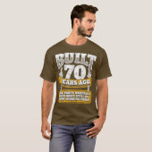 Funny 70th Birthday  BDay Gift Saying Age 70 T-shirt (Voorkant volledig)