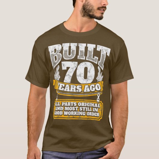 Funny 70th Birthday  BDay Gift Saying Age 70 T-shirt (Voorkant)