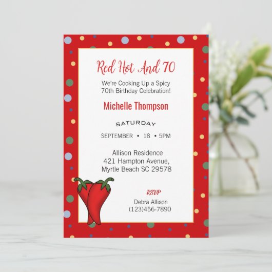 Funny 70th Red Hot Pepper Birthday Party Kaart (Staand voorkant)