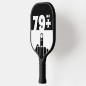 Funny 80th Birthday Gift, 79 plus één controleur Pickleball Paddle (Links)