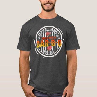 Funny a Koe a pig and a Chicken Walt in a bar-b-a T-shirt
