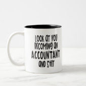 Funny Accountant Afstuderen Mok (Links)