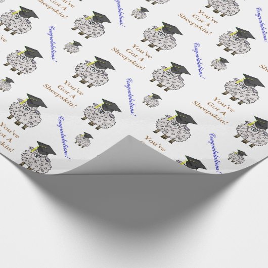 Funny Afstuderen Sheep Sheepskin Gift Wrap Cadeaupapier (Hoek)