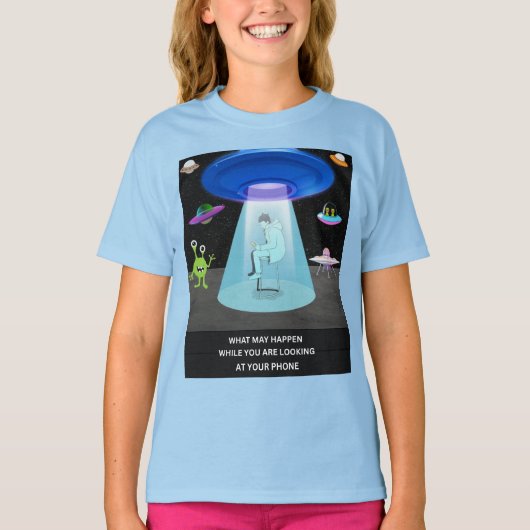 Funny Alien Abduction Phone Distraction Sci-Fi  T-shirt (Voorkant)