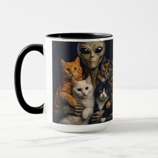 Funny Alien with Cats Renaissance Art Mok (Links)