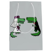Funny Alligator Bride en Groom Gift Bags Medium Cadeauzakje (Voorkant)