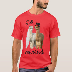 Funny Alpaca Bride en Groom Wedding T-shirt