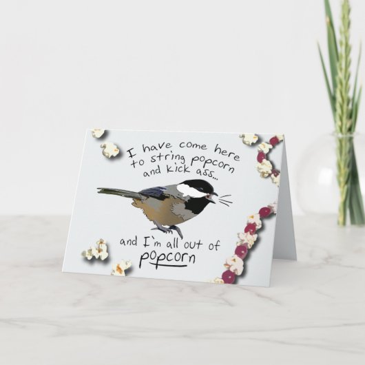 Funny Angry Holiday Chickadee Stringing Popcorn Feestdagen Kaart (Voorkant)
