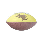 Funny armadillo happy cartoon illustratie american football (Gedraaid 90)