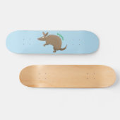 Funny armadillo happy cartoon illustratie persoonlijk skateboard (Horizontaal)