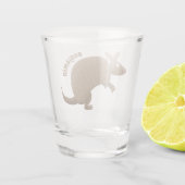 Funny armadillo happy cartoon illustratie shot glas (Achterkant)