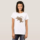 Funny armadillo happy cartoon illustratie t-shirt (Voorkant volledig)