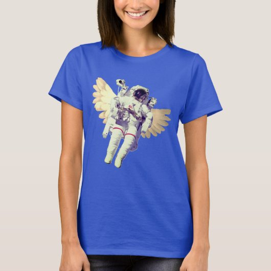 Funny Astronaut met Angel Wings in Space T-shirt (Voorkant)