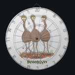 Funny Australian emu trio cartoon illustratie Dartbord<br><div class="desc">Grappig eten uit de Australische outback met 3 gelukkige emus in leuke cartoon stijl. Zeg G'day maat.</div>