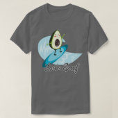 Funny Avocado surfing Design for Avocado Lovers fo T-shirt (Design voorkant)