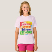 Funny Back to School Kids T-Shirt – "Survived Summ (Voorkant volledig)