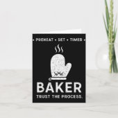 Funny Baker Trust The Process Baking Motivation Kaart (Voorkant)