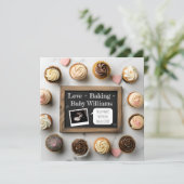 Funny Baking Baby aangekondigd Kaart (Staand voorkant)