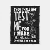 Funny Bartender Thou Shall Not Test Me Quote  Fleece Deken (Voorkant)