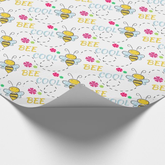 Funny Bee Cool Birthday Cadeaupapier (Hoek)