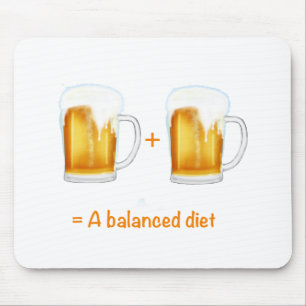 Funny Beer houdt van cadeautjes - kan aanpassen Muismat