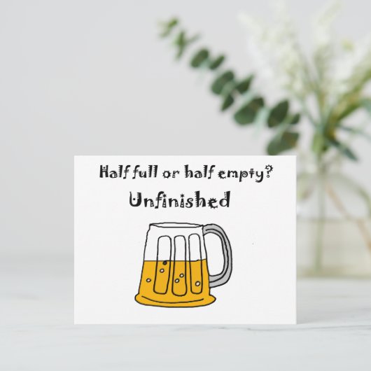 Funny Beer Mok Glass half volledig of half leeg Briefkaart (Staand voorkant)
