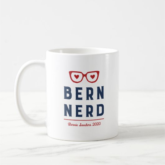Funny Bernie Sanders 2020 | Bern Nerd Koffiemok (Links)