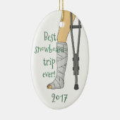 Funny Best snowboard trip ever! Broken Cast Keramisch Ornament (Rechts)